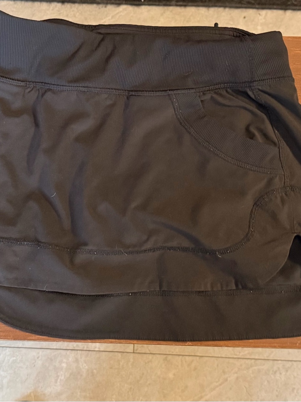Lululemon size 4 black skort